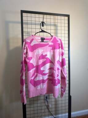 C by Bloomingdale's 100% Cashmere Pink Camo Crewneck Sweater